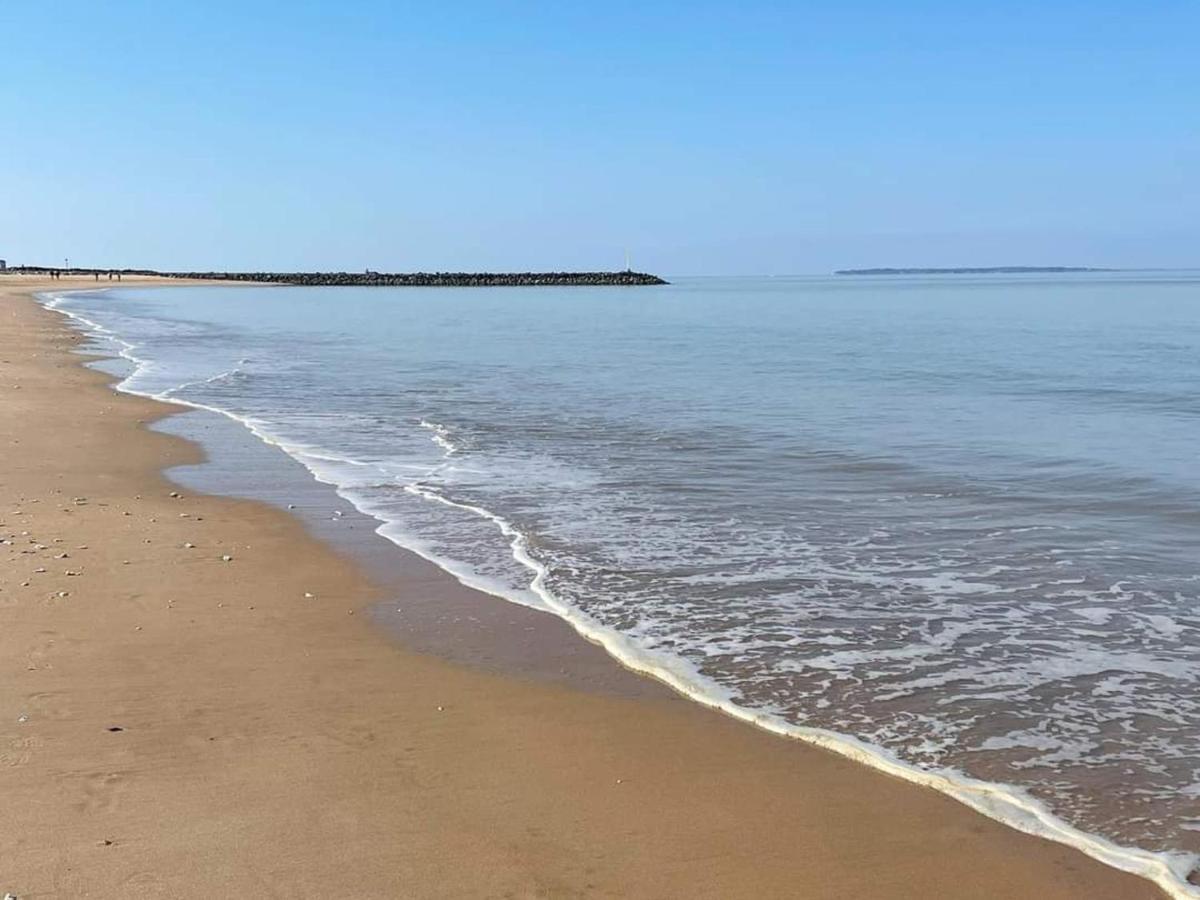 Duplex 3 Pieces A Deux Pas De La Plage Avec Parking - 4 Pers - Fr-1-706-16 Шатлайон-Плаж Экстерьер фото